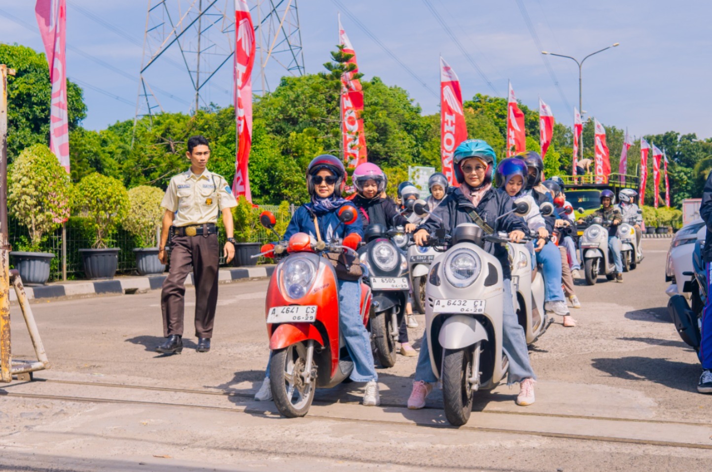 Honda Banten Ajak Konsumen Scoopy Perempuan Tampil Aman dan Penuh Gaya Lewat Velocreativity